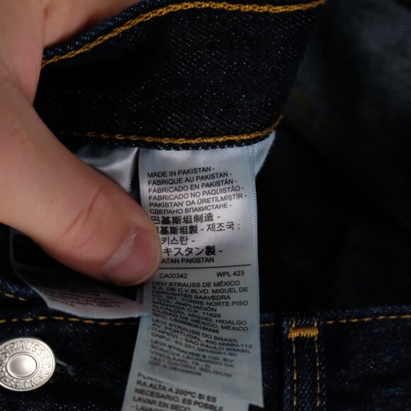 Levis 501 Jeans Mens 36x30 Blue Denim Straight Leg Button Fly Original Fit - Picture 11 of 14